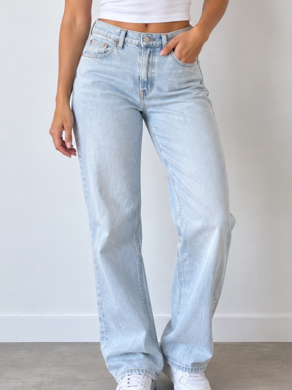 American Eagle X-Long Straight-Leg Jeans – Size 4